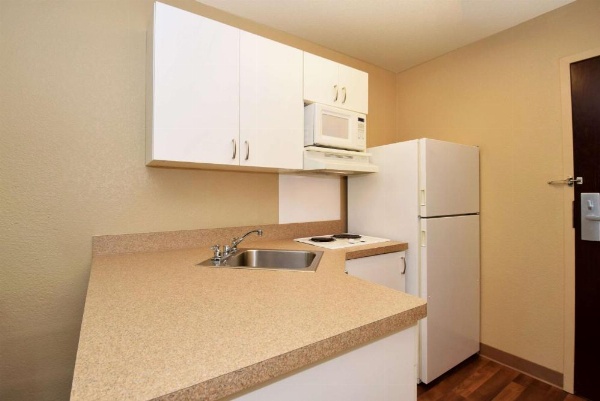 Extended Stay America Suites - Raleigh - Midtown image 16